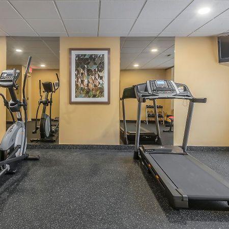 Quality Inn & Suites Downtown Γουίντσορ Εξωτερικό φωτογραφία