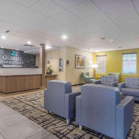 Quality Inn & Suites Downtown Γουίντσορ Εξωτερικό φωτογραφία
