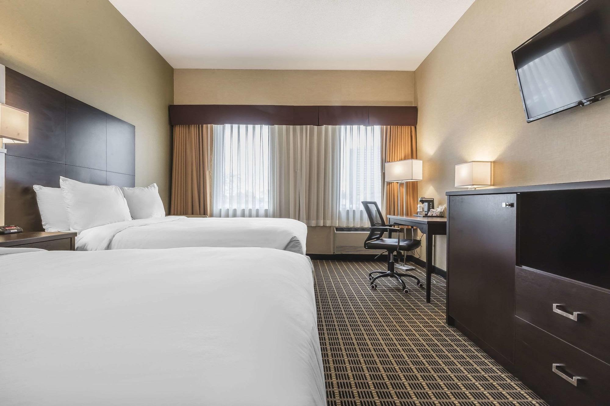 Quality Inn & Suites Downtown Γουίντσορ Εξωτερικό φωτογραφία
