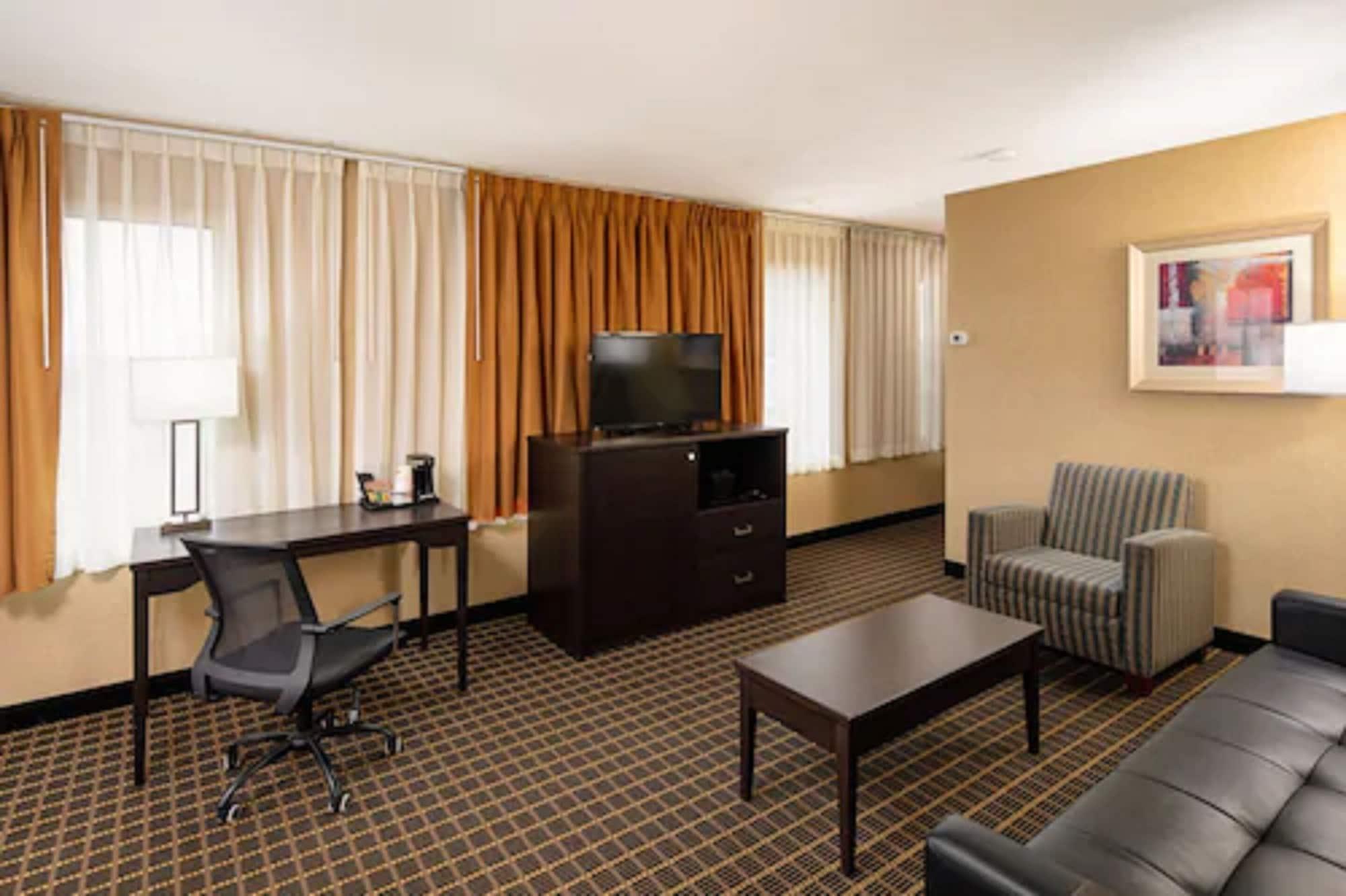 Quality Inn & Suites Downtown Γουίντσορ Εξωτερικό φωτογραφία