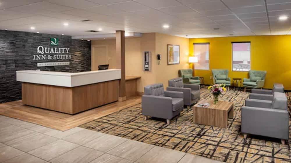 Quality Inn & Suites Downtown Γουίντσορ Εξωτερικό φωτογραφία