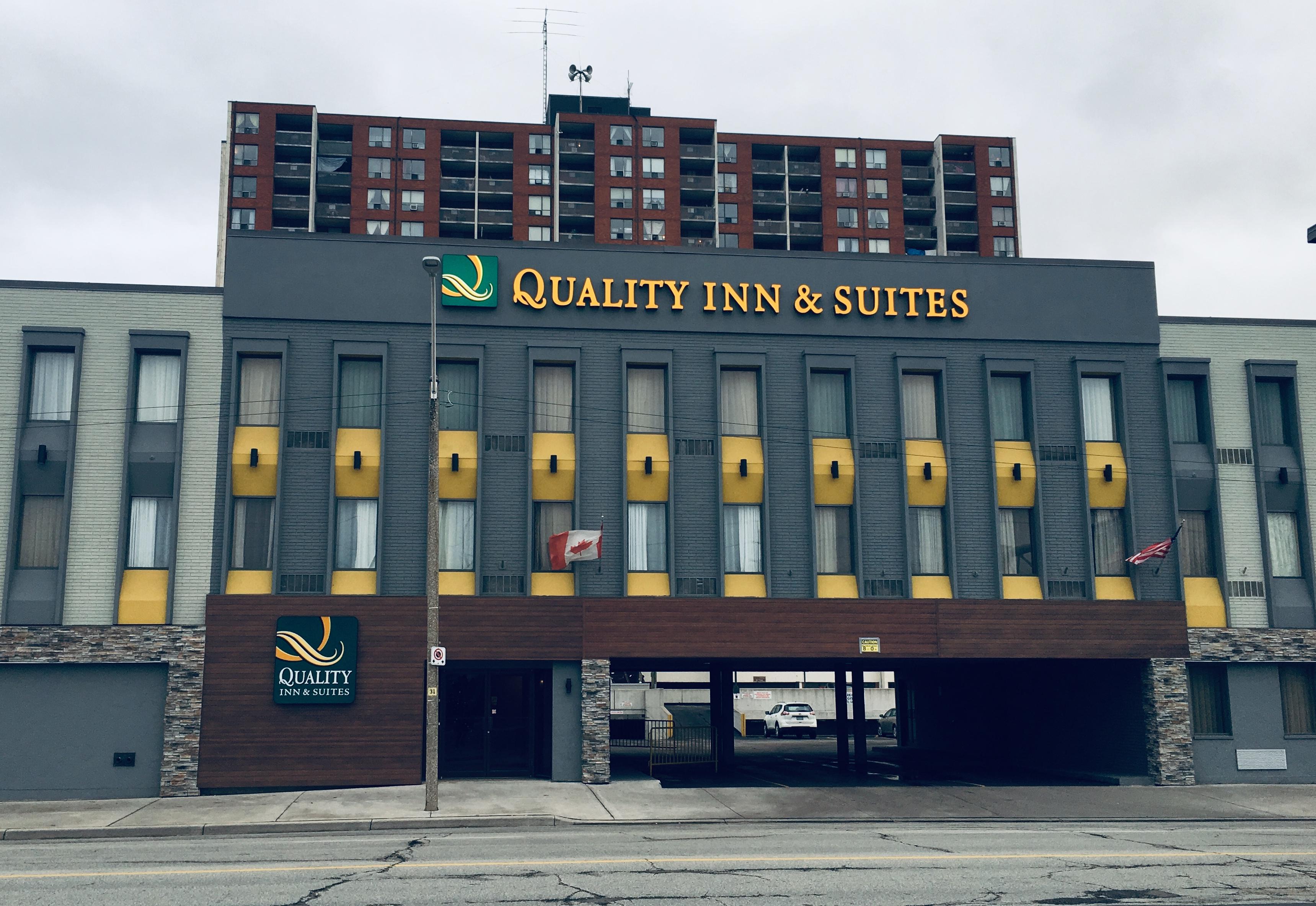 Quality Inn & Suites Downtown Γουίντσορ Εξωτερικό φωτογραφία