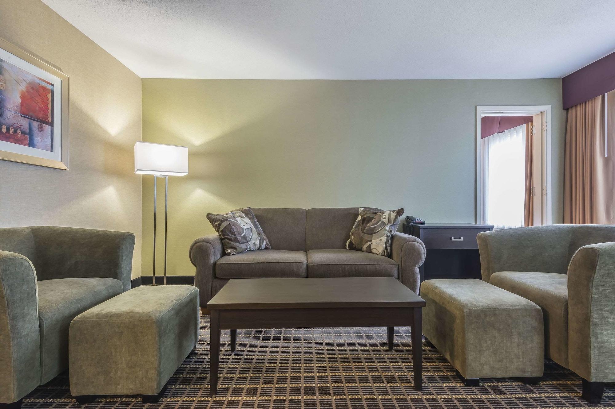 Quality Inn & Suites Downtown Γουίντσορ Εξωτερικό φωτογραφία