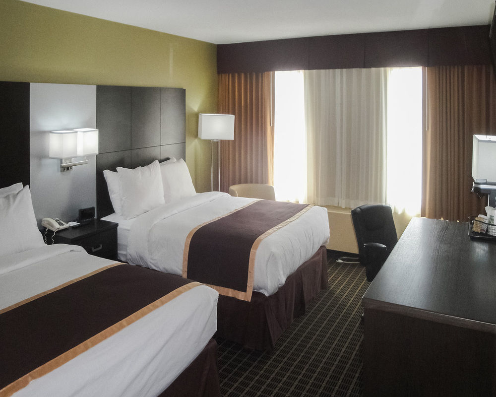 Quality Inn & Suites Downtown Γουίντσορ Εξωτερικό φωτογραφία