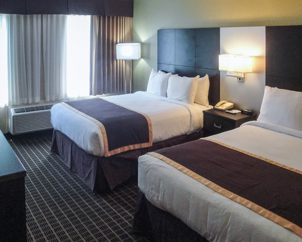 Quality Inn & Suites Downtown Γουίντσορ Εξωτερικό φωτογραφία